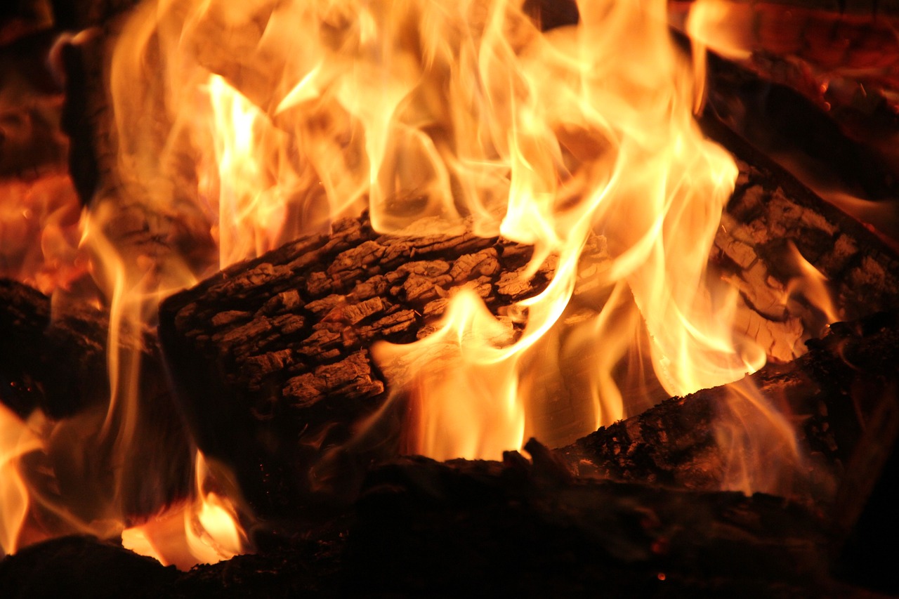 Expert Fireplace Cleaning in Lynn, MA Professional Fireplace Cleaning Services In Lynn Massachusetts